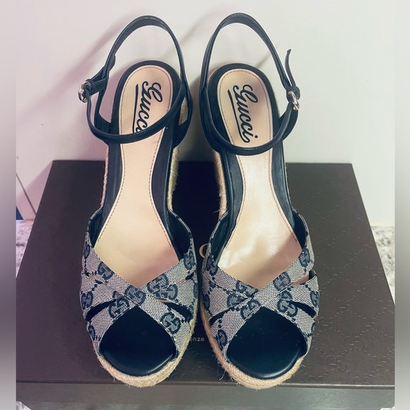Gucci Beige Blue Espadrille Sandals Nappa Charlotte Size: 39 EU or 9 US - Picture 1 of 14